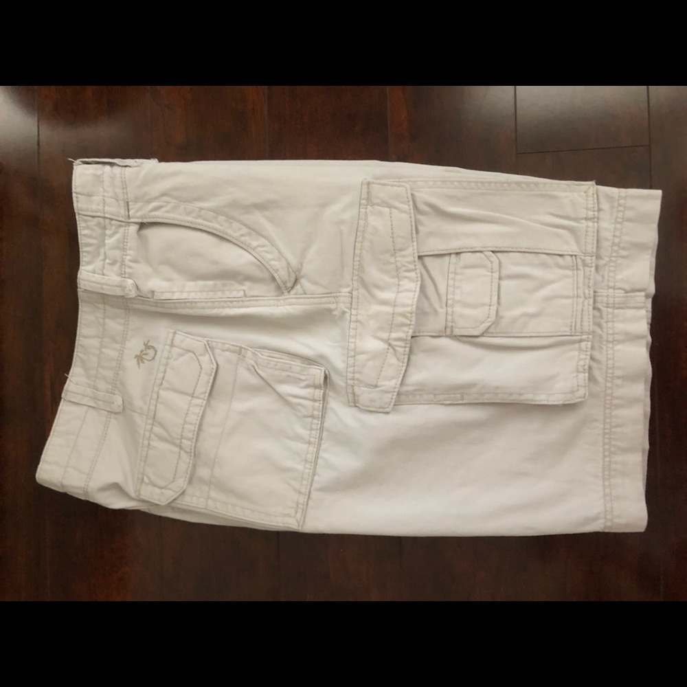 Cargo NWOT never worn Sturdy material-not thin.Great stone color +soft! 10" long